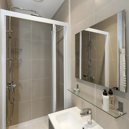 Le17 Furnished Hotel Parigi